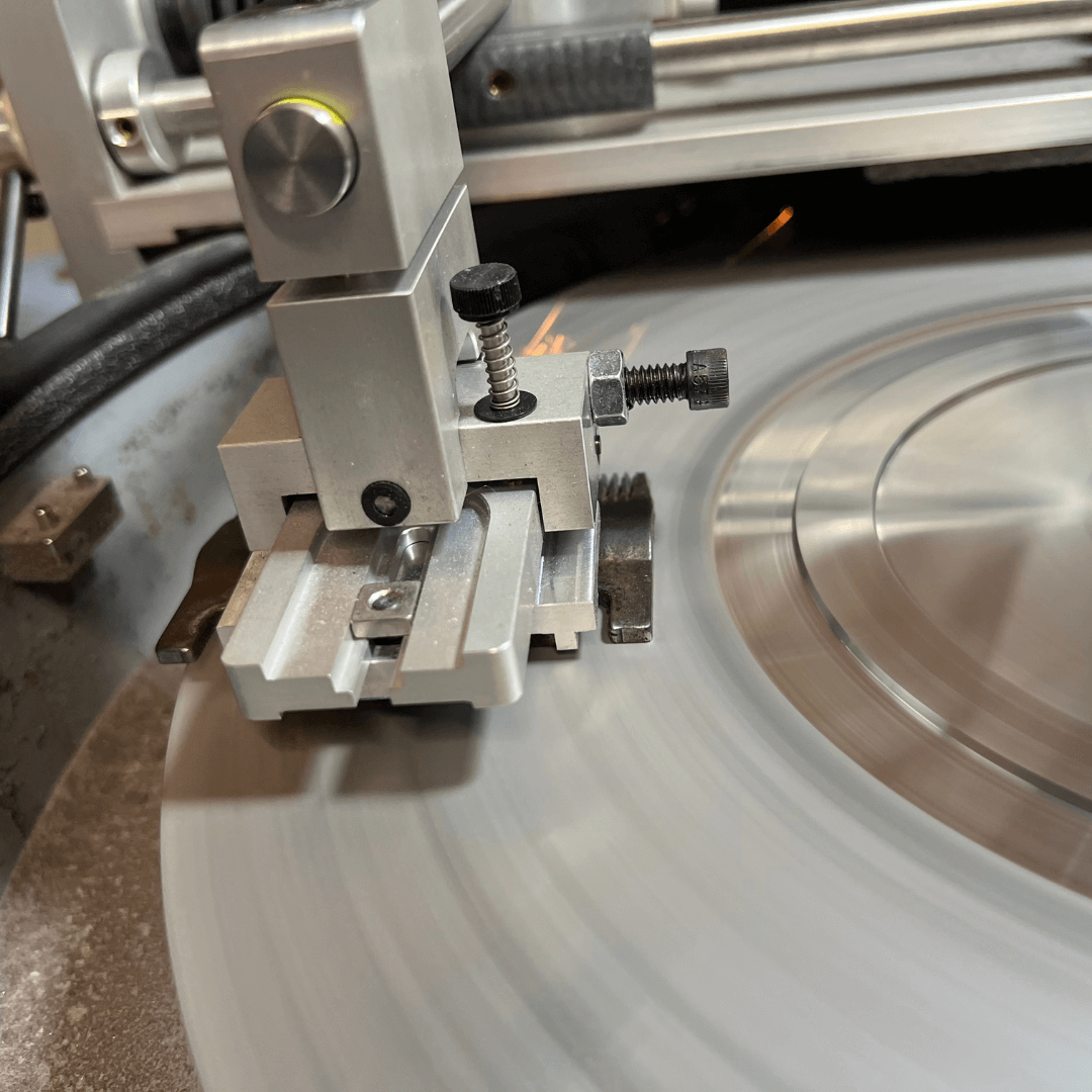 NRBS - Closeup of the clipper machine turntable in action
