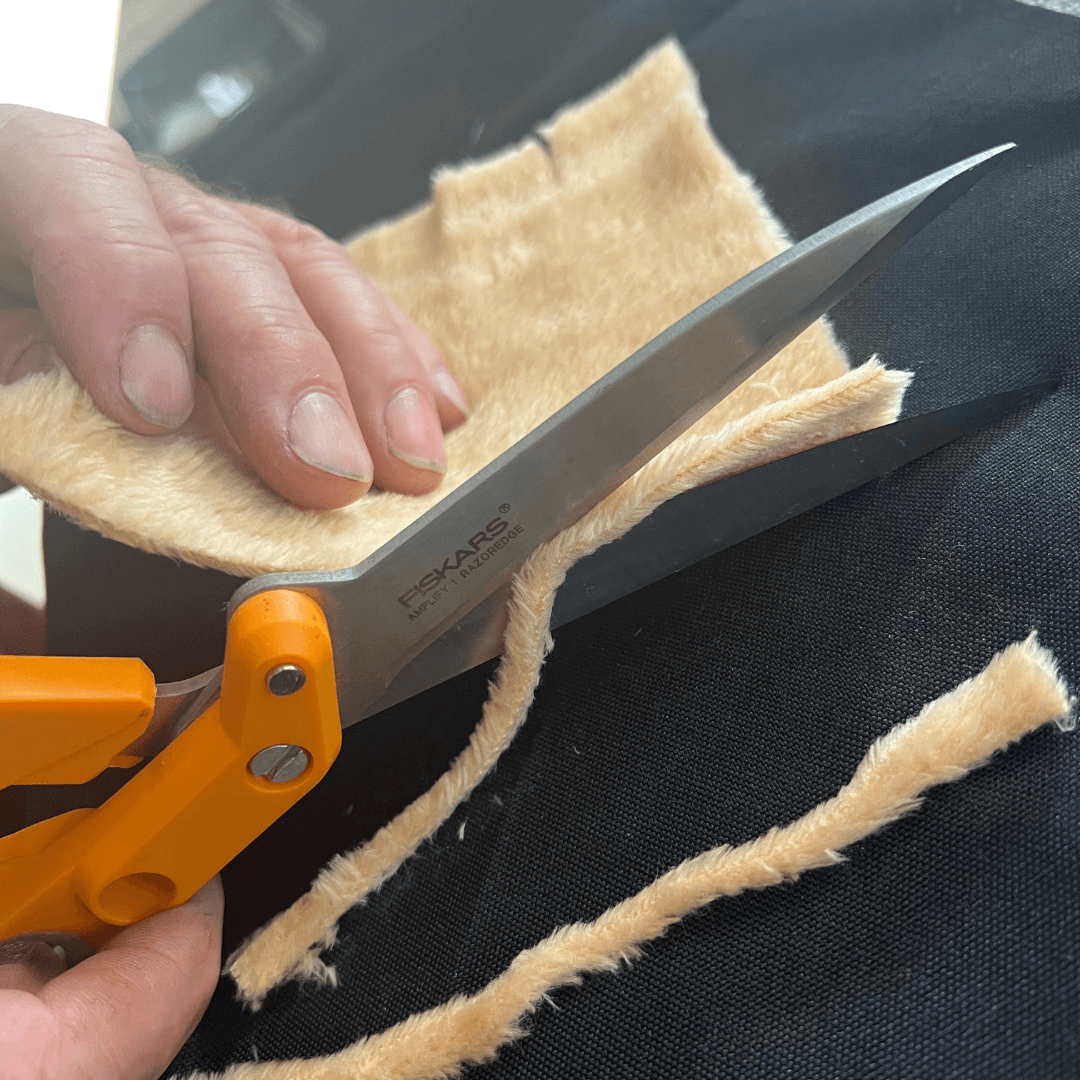 NRBS - Cutting fabric with Fiskars Professional fabric scissors